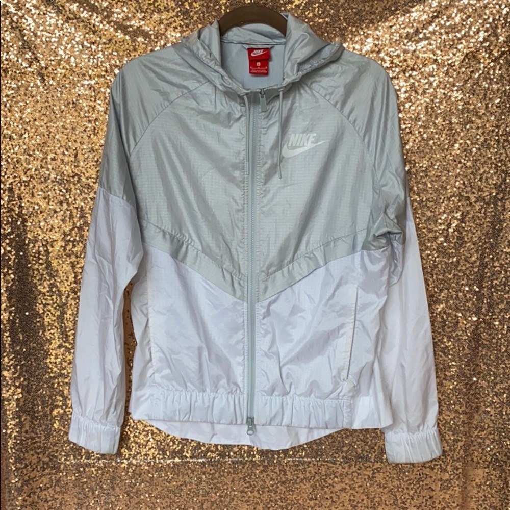 White/Grey Nike Windbreaker